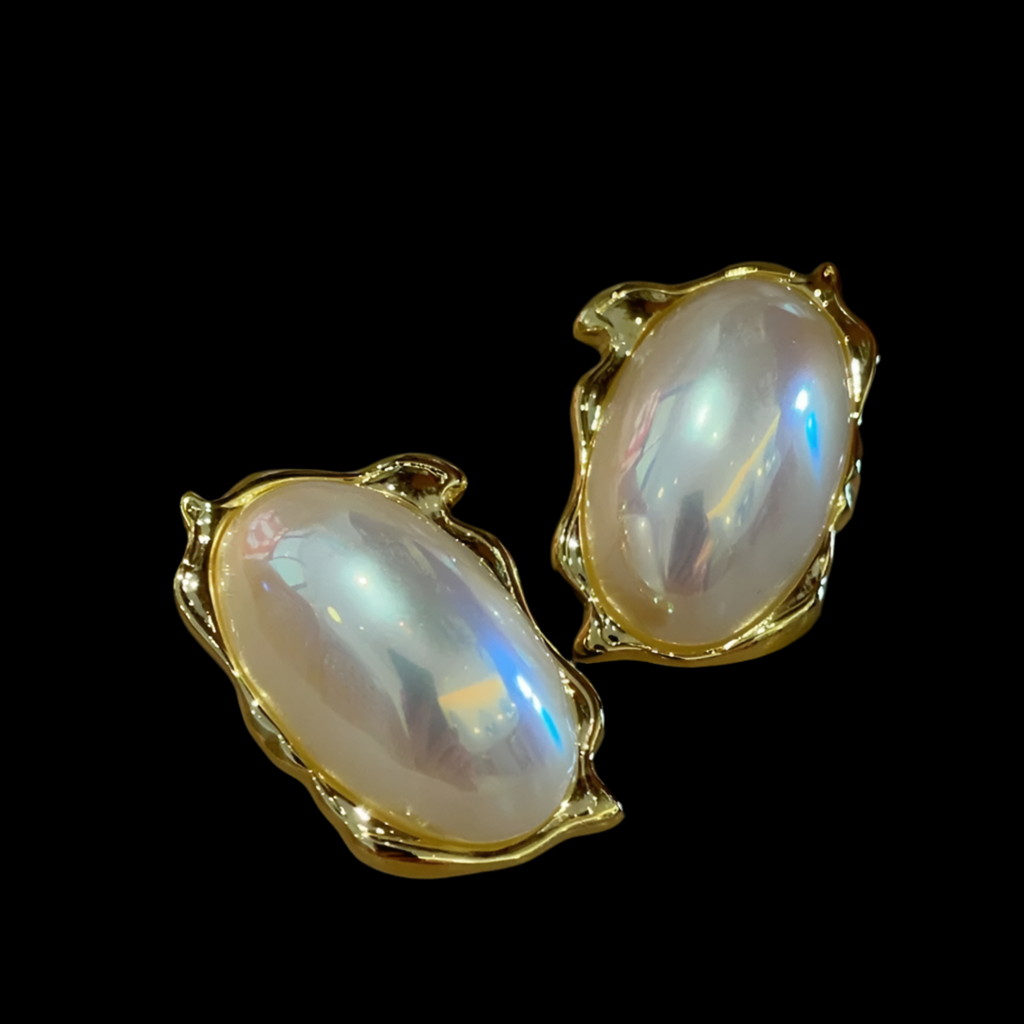 Vintage pearl Earrings