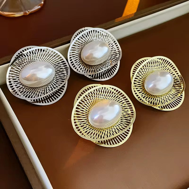 Pearl Basket