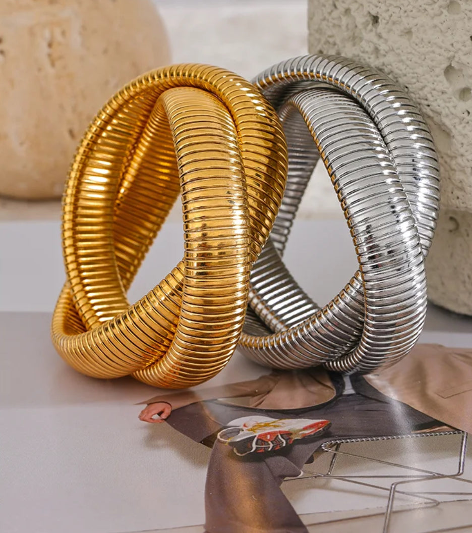 Zoe Bangle (2twist)