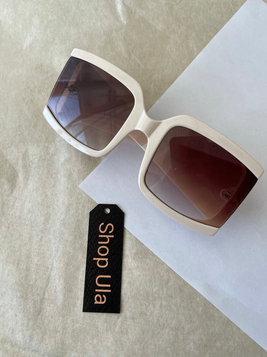 BEBE Oversized Sunnies (Iv)